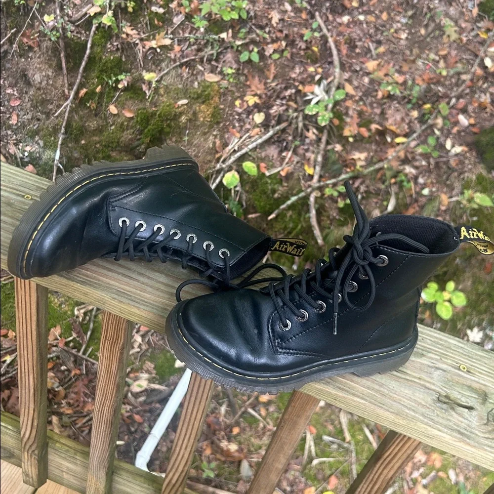 Doc Martens - Picture 2 of 6